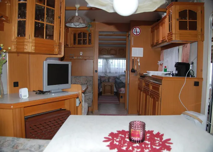 Camping Weinberg-panorama-camper